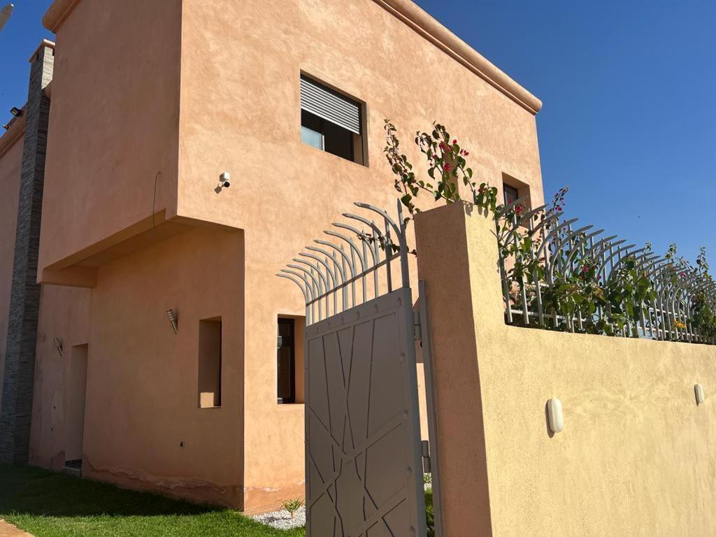 Charmante Yassine Avec Piscine Sans Vis A Vis Villa